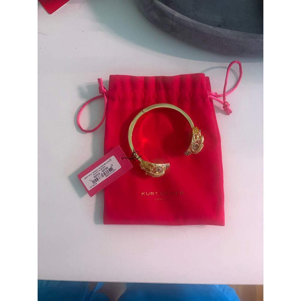 NWT Kurt Geiger double crystal eagle head gold bangle bracelet - Picture 5 of 5